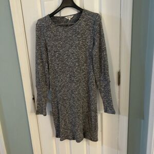 Madewell gray ribbed sweater dress with bubble sleeve.